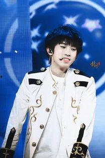 林墨资料,才华横溢的艺术家与他的艺术世界