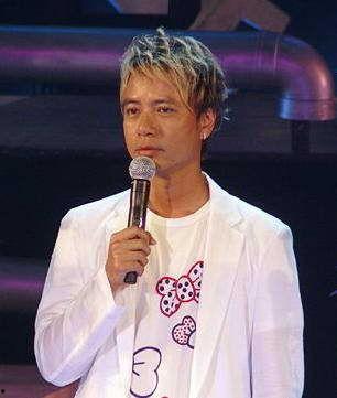 李克勤个人资料,音乐之路上的坚持与辉煌