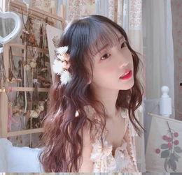 网红罗西多少岁,揭秘网红罗西的年龄之谜